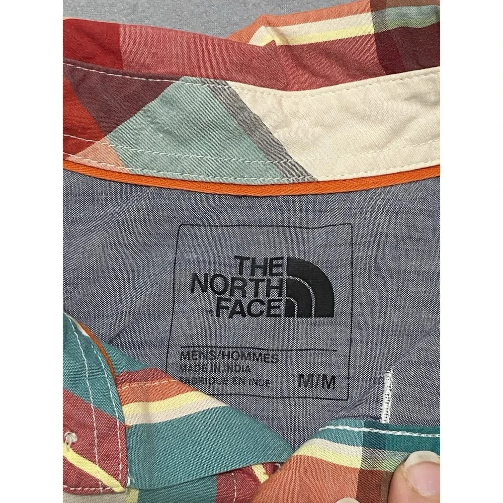 The North Face Mens Medium Red Blue Short Sleeve Button Down Shirt Pocket‎